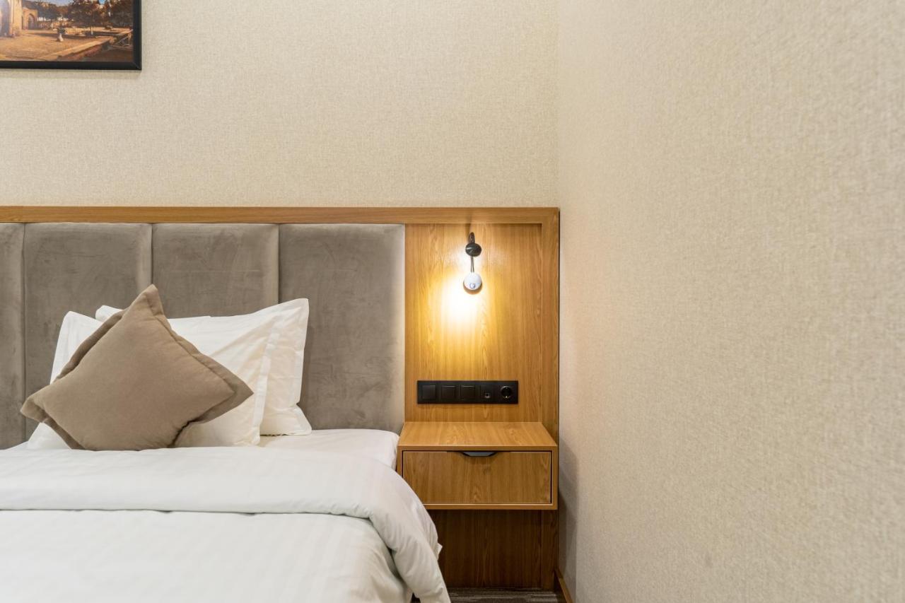 Mirzo Hotel タシュケント エクステリア 写真
